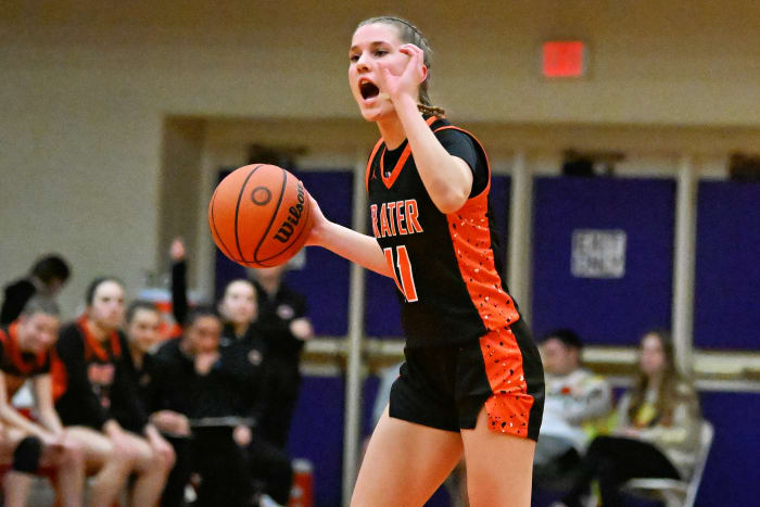 a Silverton Crater 5A Oregon girls basketball final 2024 Leon Neuschwander 7